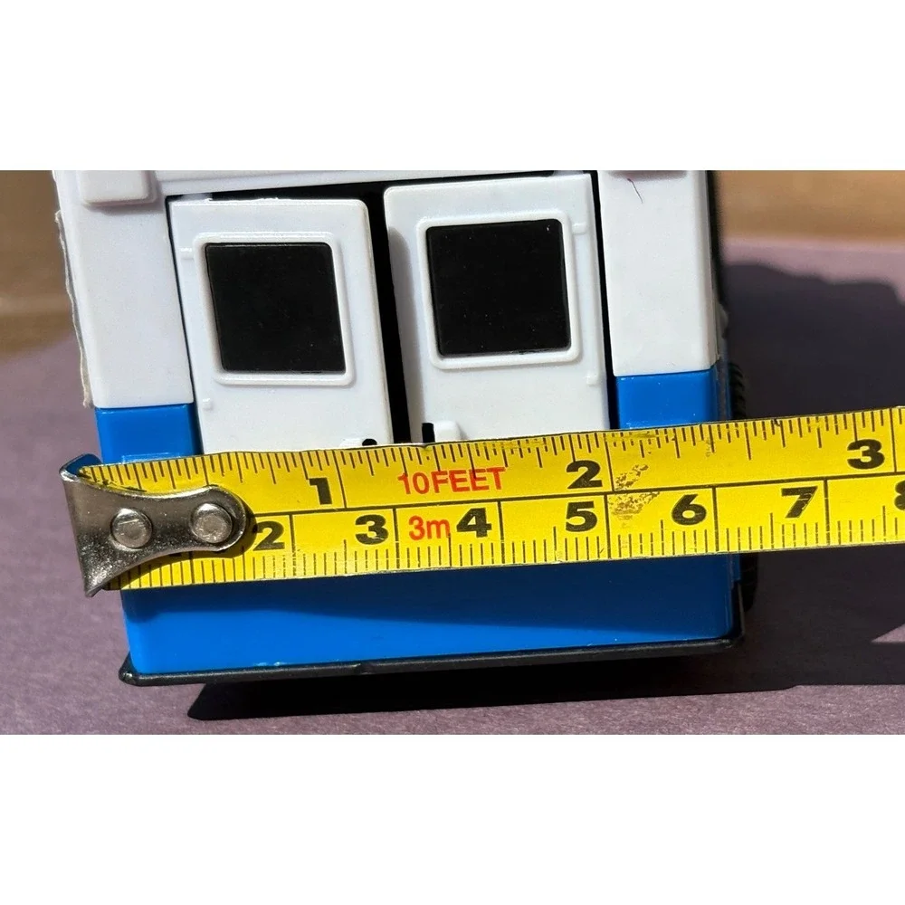 Ambulance with Sound effects Dickie Toys Emergency Rescue Vehicle‎ action